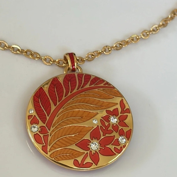 SOLD! Brighton crystals necklace - Picture 2 of 5